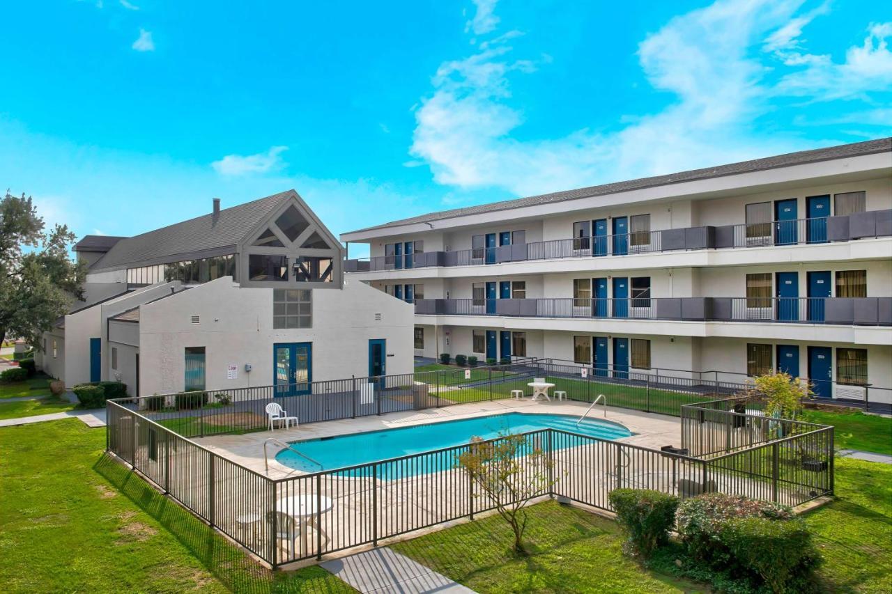 Studio 6-San Antonio, Tx - Airport Exterior photo