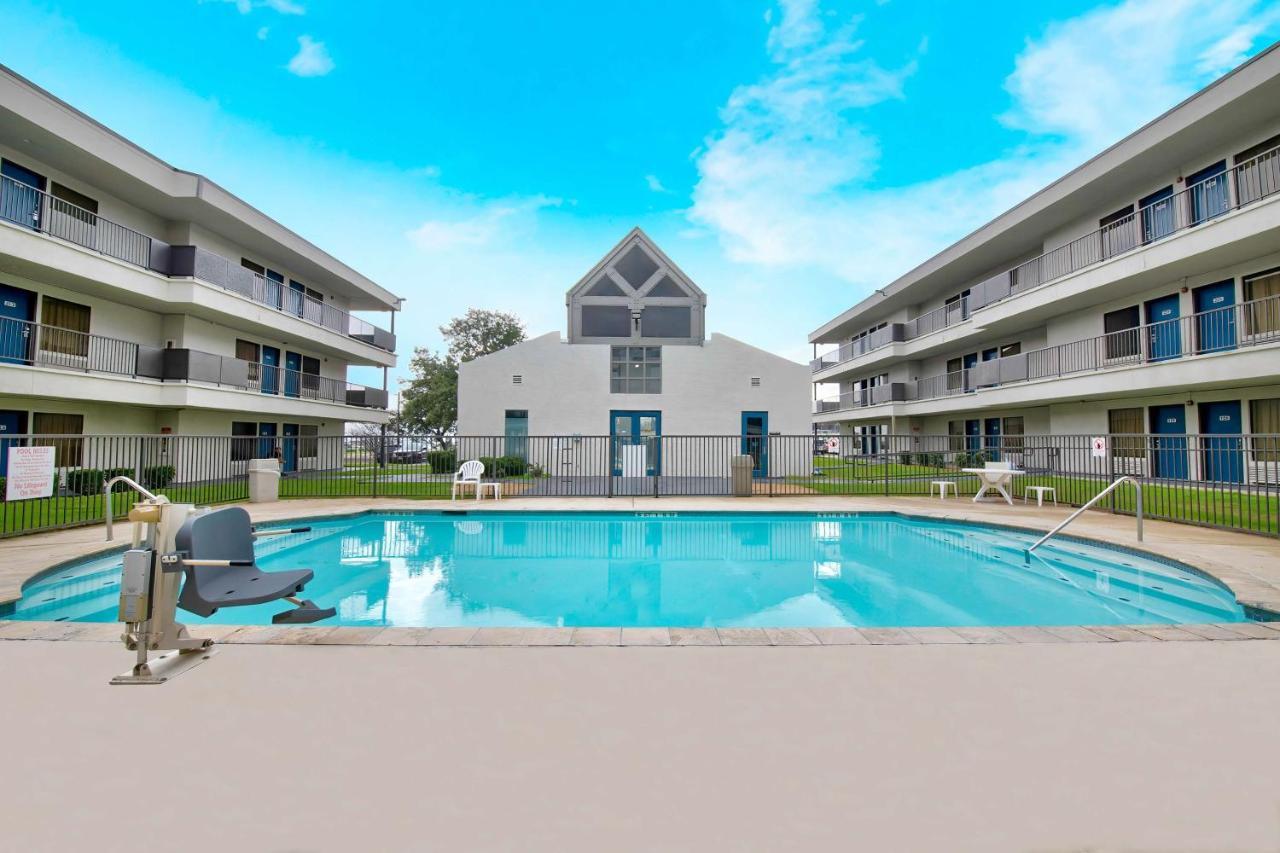 Studio 6-San Antonio, Tx - Airport Exterior photo